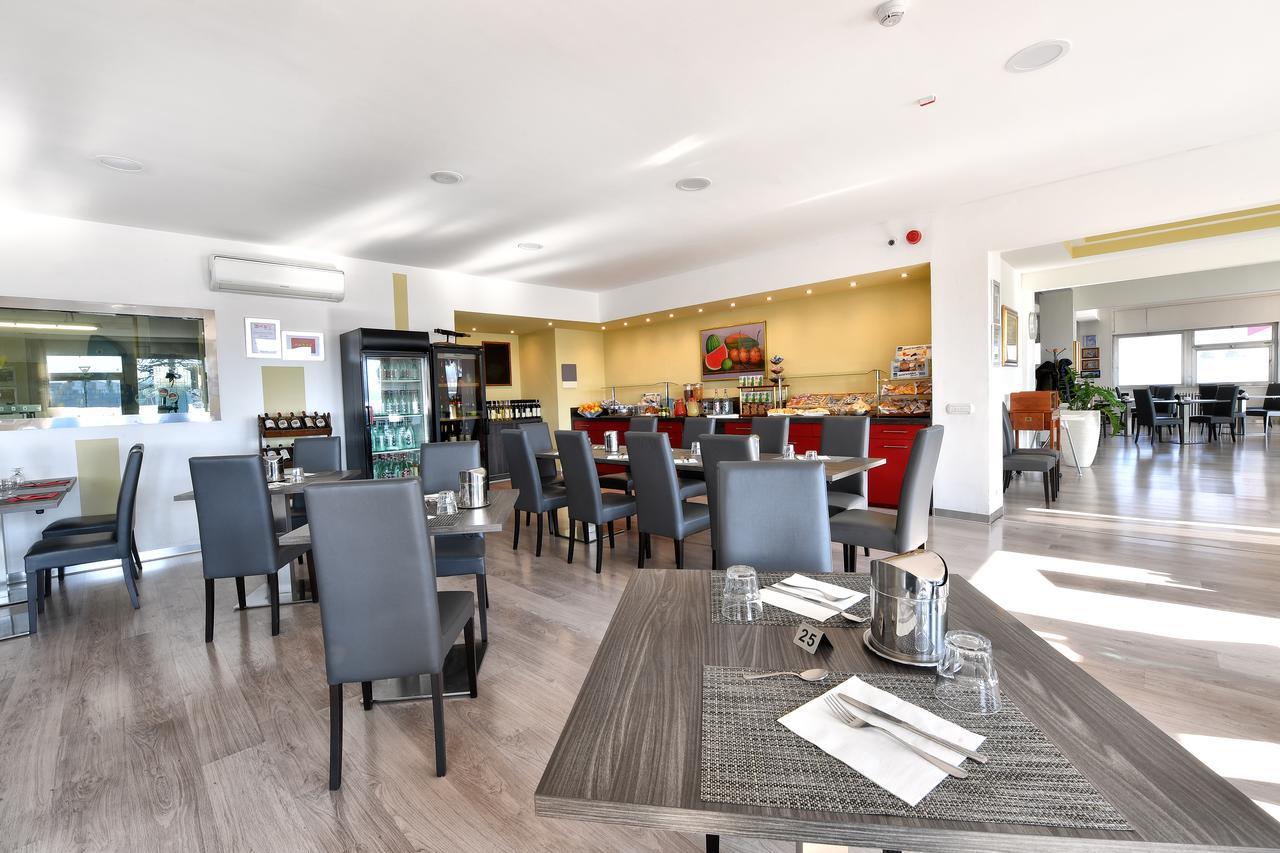 Hotel Motel Europa Domodossola Extérieur photo