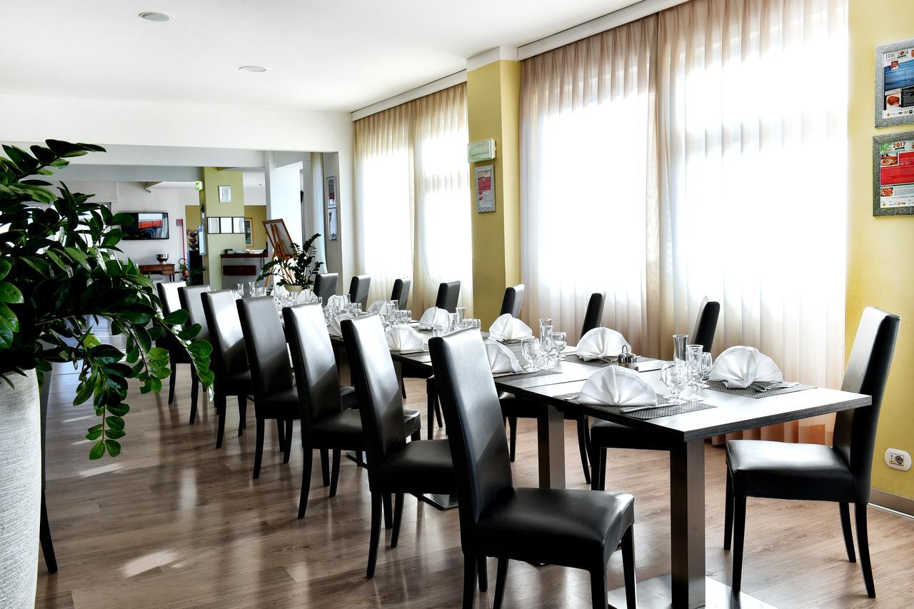Hotel Motel Europa Domodossola Extérieur photo